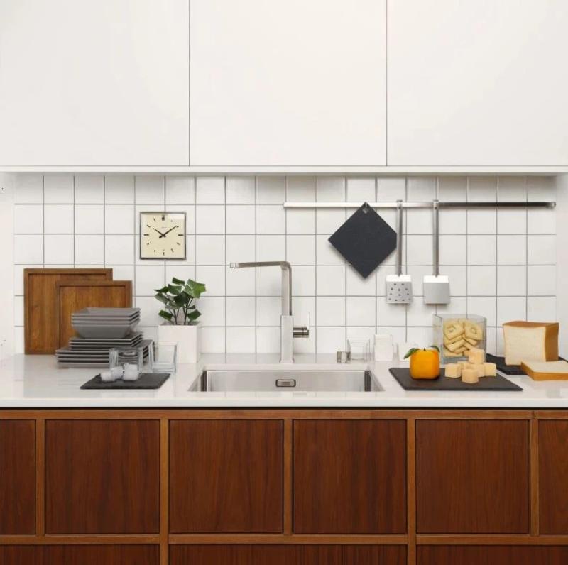 Franke masivní nerezová kuchyňská baterie Mythos s otočným výtokem inox 115.0547.852