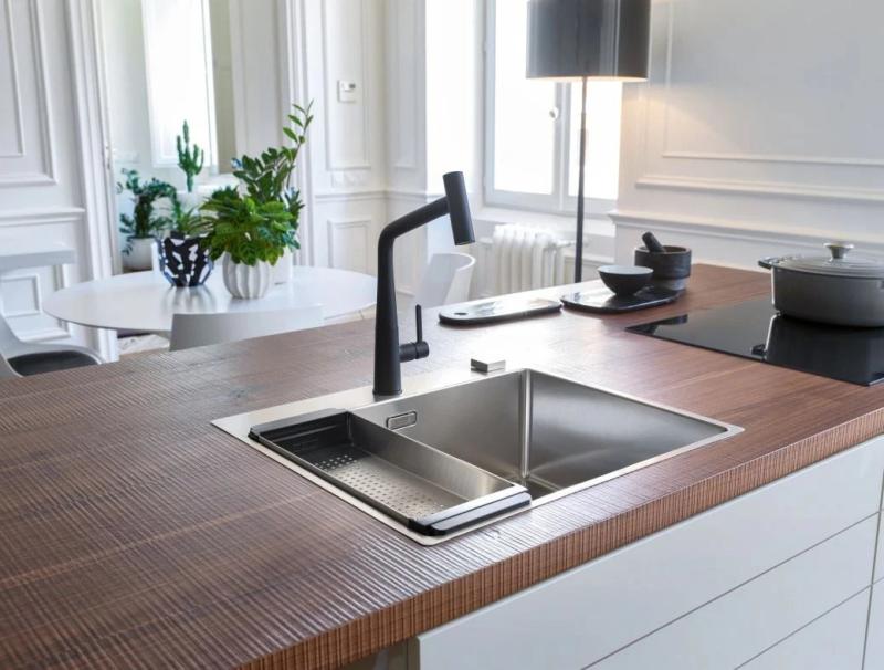 Franke Icon kuchyňská baterie matná černá s výsuvnou sprškou 115.0625.190