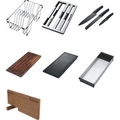 Franke Box Center BWX220-54-27 nerezový dřez vpravo s krájecí deskou, sadou nožů a drátěným košem 86x51cm 127.0587.644