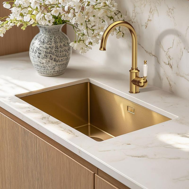 Quadri Worksop Klasický Nostalgický Zlatý PVD Kuchyňský Kohoutek s Keramickou Rukojetí 1208956102