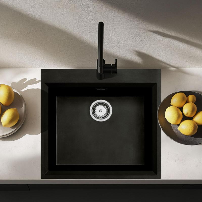 Černý povrchový dřez 58 x 53 cm s otvorem pro baterii a nerezovou zátkou 1208956732