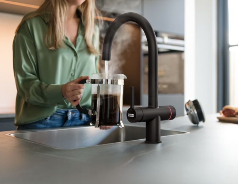 Franke Maris vodní uzel 4L kotel 3-1 s dotykovou elektronickou baterií na vařící vodu matná černá 160.0702.518