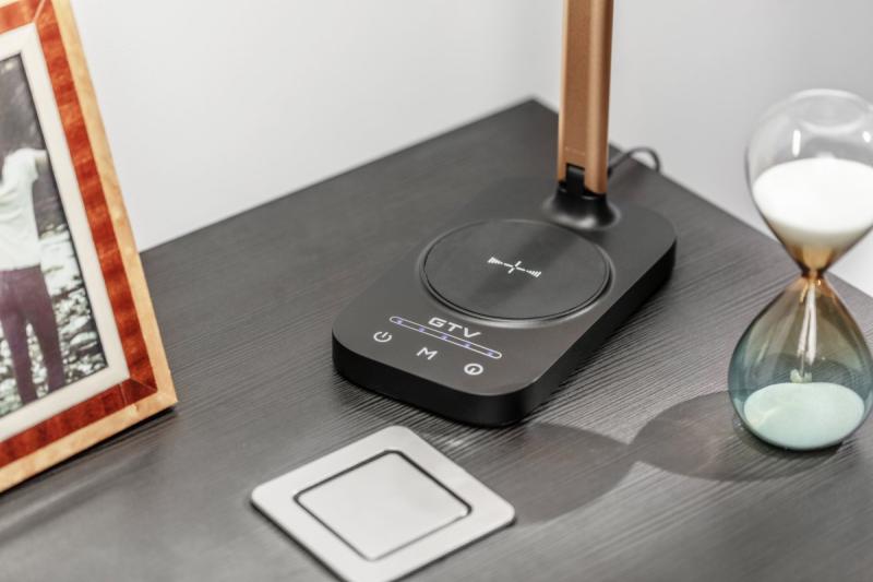 Deco Bureau lamp Bressi 8W 450lm AC220-240V 3-CCT Bezdrátové Nabíjení USB PF>0,5 RA>80 Černá / Zlatá 1208962479