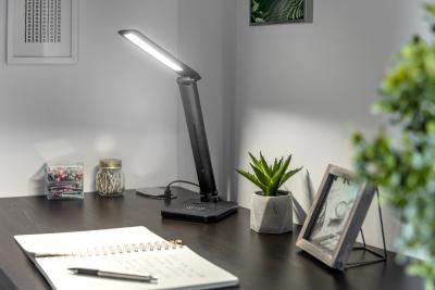 Decor IZUKA LED stolní lampa 6W 400lm AC220-240V 50/60Hz CCT indukční nabíječka černá. 1208962497