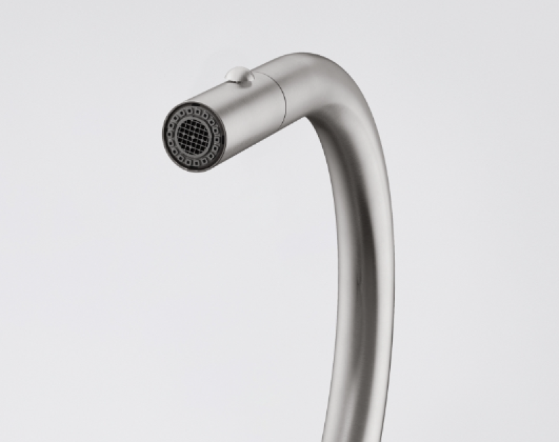 Franke Mythos Masterpiece kuchyňská baterie s výtokem ve tvaru J a výsuvnou sprchovou hlavicí, kompletně z nerezové oceli, 115.0711.554