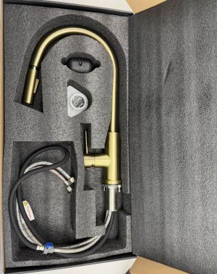 Pure.Sink Elite Steel Stream-S kuchyňská baterie PVD kartáčované zlato s výsuvnou výpustí PS8045-60.