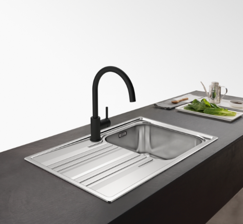 Franke Lina XL kuchyňská baterie černá s otočným výtokem 115.0626.019