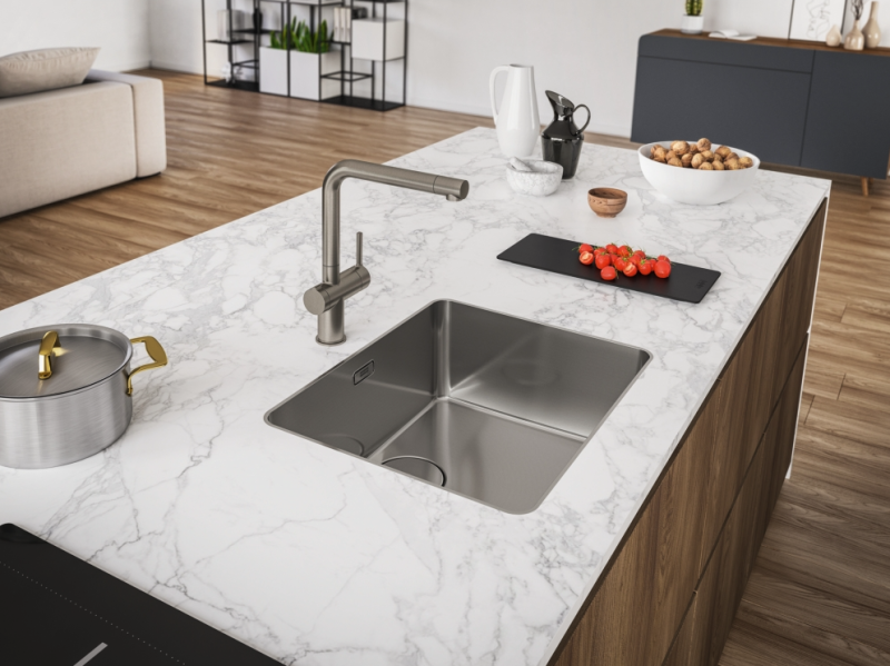 Franke Active Twist Jednopáková Baterie Nerezová ocel s Pevným Výtokem a Integrovaným Ovládáním Odpadu 115.0653.504