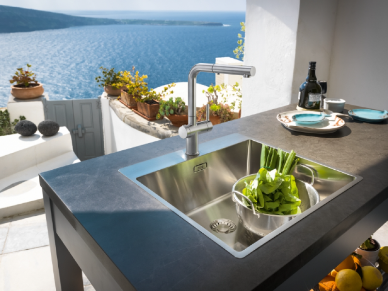 Franke Active Twist Jednopáková Baterie nerezový vzhled s vytahovací výtokovou trubicí a integrovaným ovládáním odpadu 115.0653.505