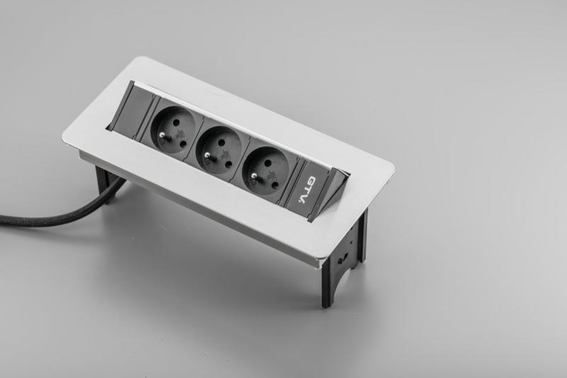 Prodlužovací kabel bez kazety, trojnásobná zásuvka s uzemněním, 1,5 m napájecí kabel s vidlicí, nerez.