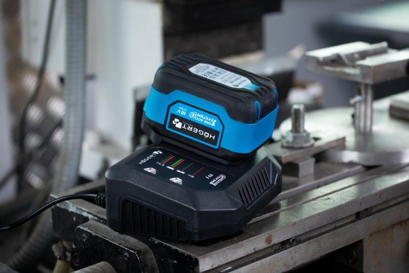 HÖGERT rychlonabíječka pro baterii 6A 18V