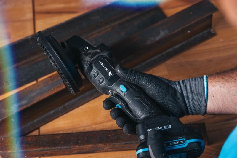 HÖGERT Akumulátorová úhlová bruska s pádlem spínačem, 125MM, 18V - Sada (baterie, nabíječka, příslušenství)