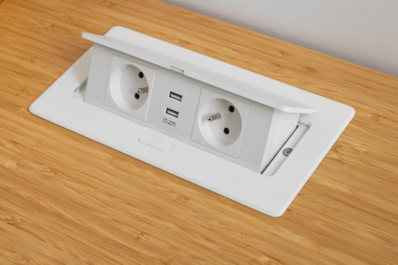 Měkký výsuvný zásuvkový modul.