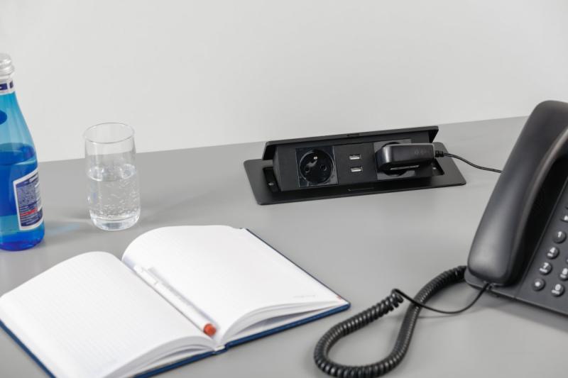 Prodlužovací kabel na stůl SOFT 2x zásuvka s uzemněním, USB 2.1A, napájecí kabel s konektorem, černý