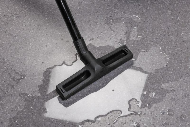 Univerzální vysavač na mokro a sucho 20 l