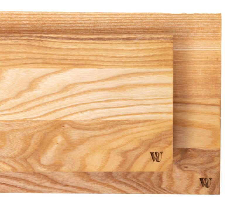 Woodsea Sushi M - Sushi deska z jasanového dřeva s nožičkami z ořechového dřeva 30x17 cm 1208971585