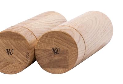 Woodsea Upside Down Oak - Dubový pepřový mlýnek Ø5.4x22.5 cm 1208971592