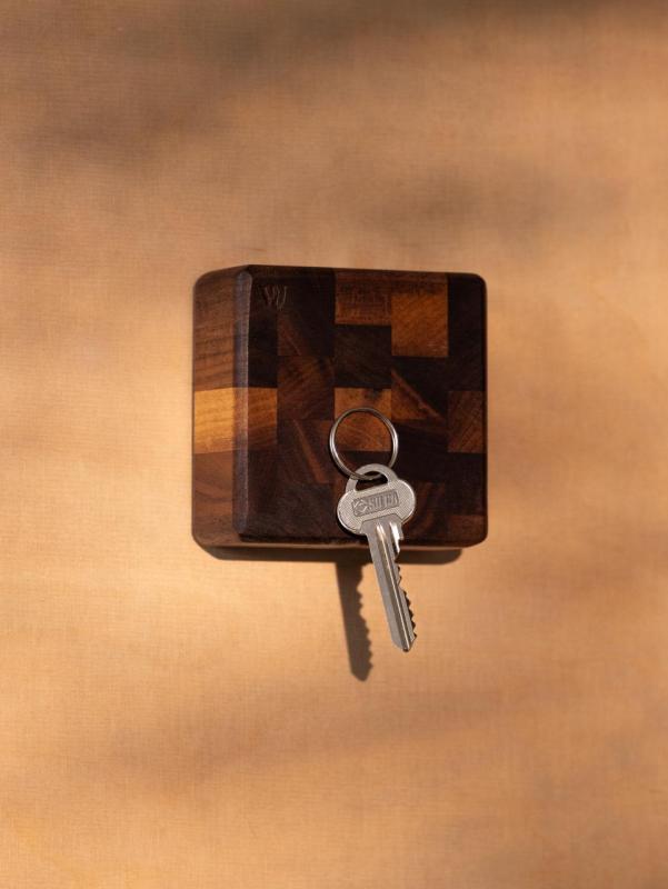 Woodsea End Grain Walnut - Klíčenka z ořechového dřeva 9x9 cm 1208971601