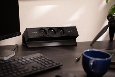Basco nábytková zásuvka, 3 x zásuvka s uzemněním, USB A+C, 1,5m kabel, černá s montáží