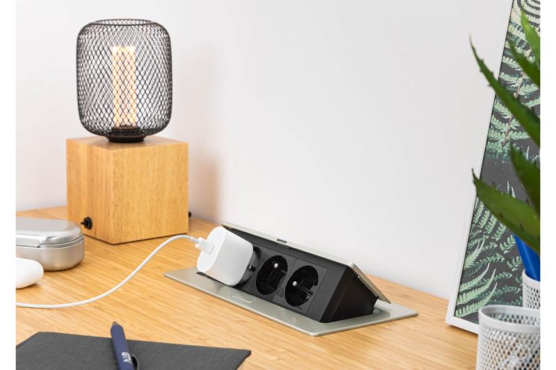 SOFT výsuvná elektrická zásuvka, napájecí kabel 1,5 m